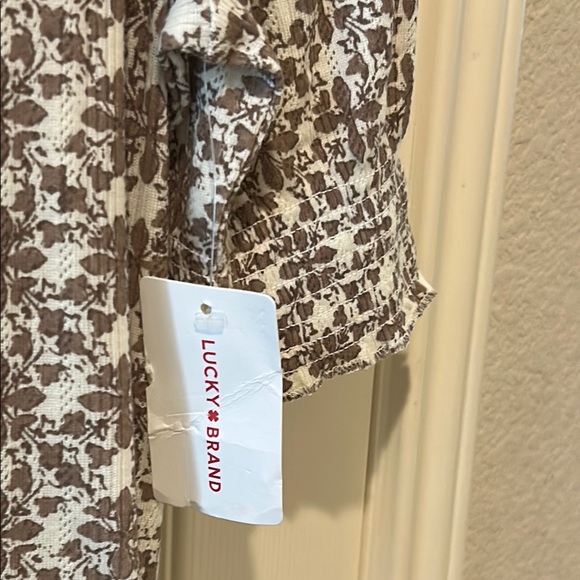 Lucky Brand NWT ~ Women's Cream & Tan Patterned Top ~ 3/4 Length Sleeves - Picture 4 of 6